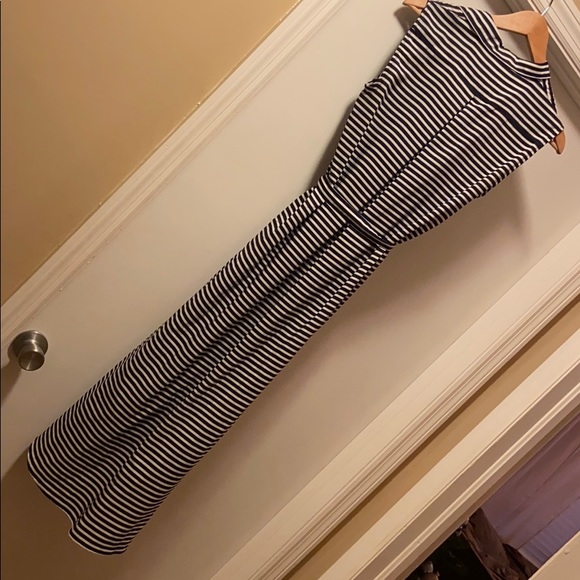 High/Low Sleeveless Dress - Picture 6 of 6